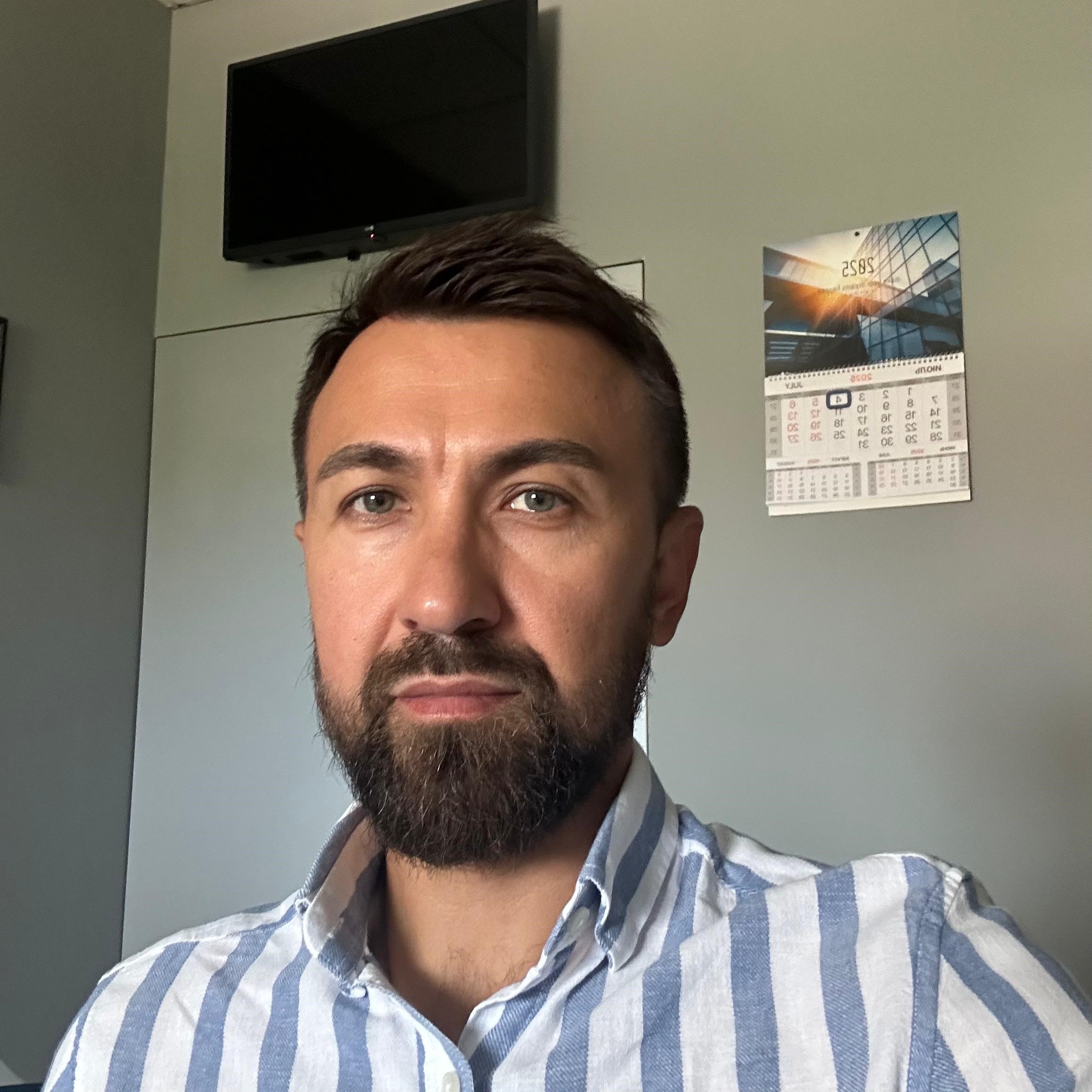 Павел Салинов